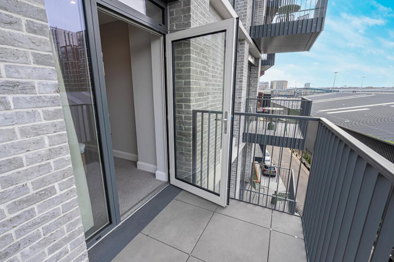 Altido New Apartments Near Battersea Power Station 런던 외부 사진